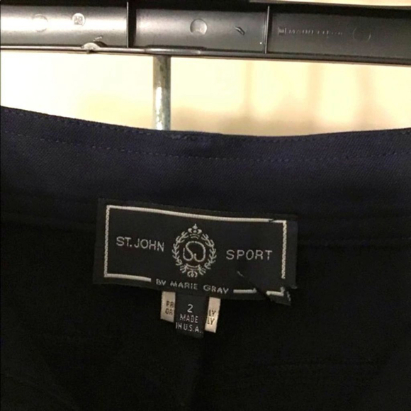St. John Sports| Navy Blue Bermuda Shorts| NWOT|Size 2 - Picture 7 of 7